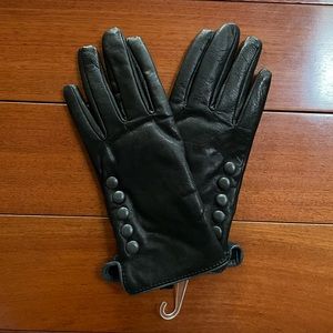 NWOT Black Leather Gloves